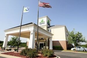 Picture of Holiday Inn Express & Suites Delafield an IHG Hotel