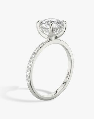 VRAI Classic Round Cut Engagement Ring