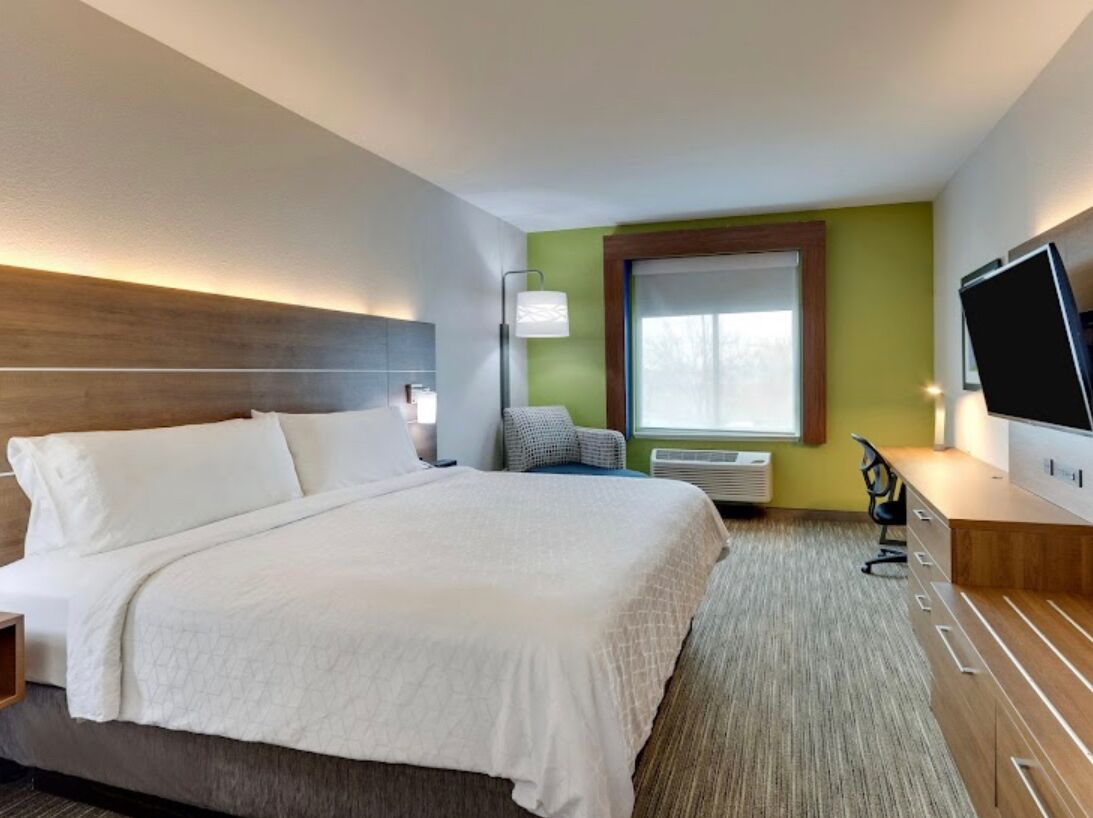 Picture of Holiday Inn Express & Suites