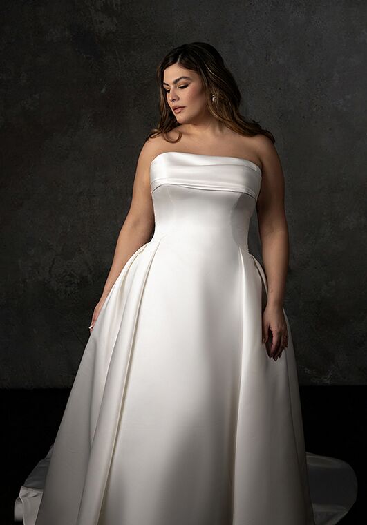 Essense of Australia D4304+ Ball Gown Wedding Dress - 4