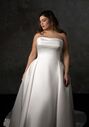 Essense of Australia D4304+ Ball Gown Wedding Dress - thumbnail - 4