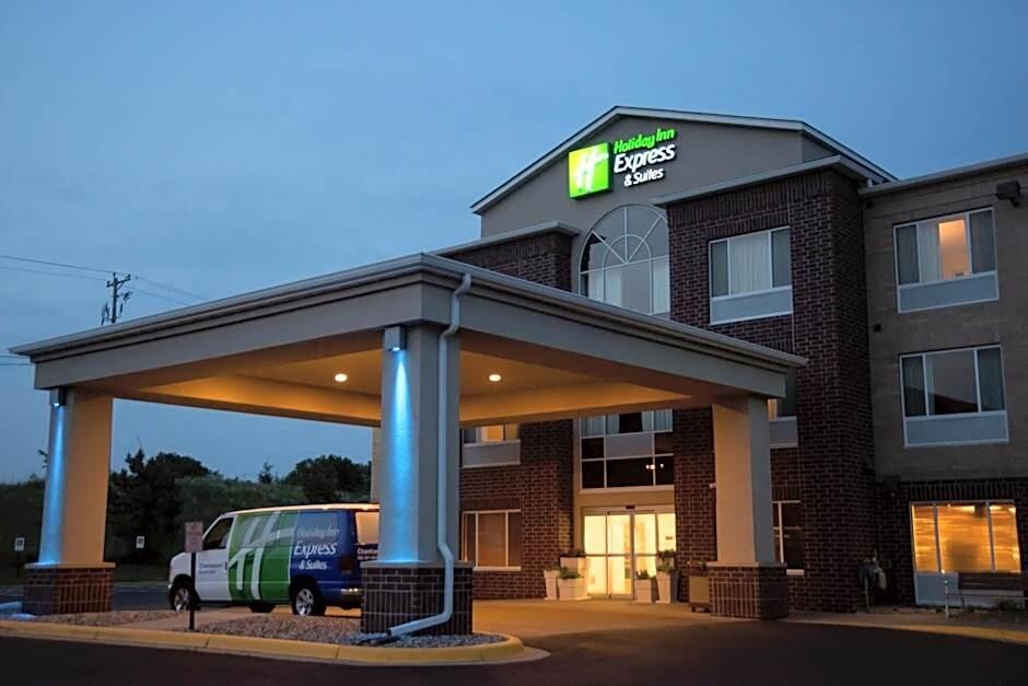 Picture of Holiday Inn Express Hotel & Suites Chanhassen by IHG