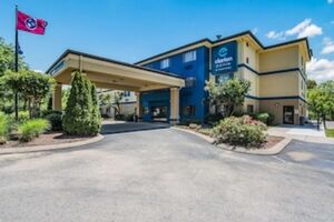 Picture of Clarion Pointe Franklin Nashville Area