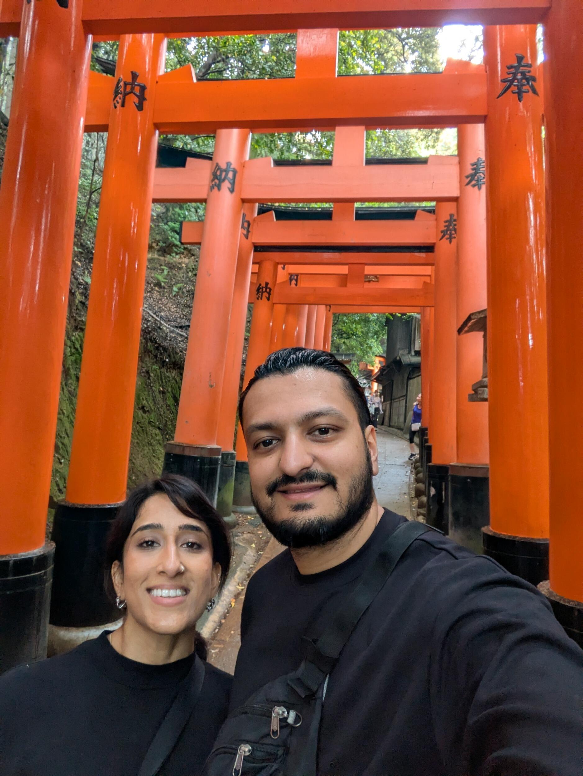 Trekking up the Fushimi Inari shrine in Kyoto ❤️⛩️ 
