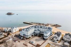 Picture of Madison Beach Hotel