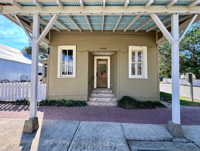Picture of Ayres Cottage