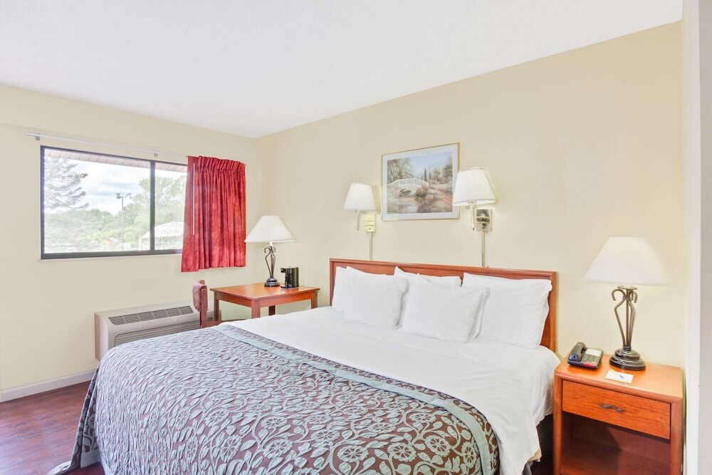 Picture of Days Inn by Wyndham Athens