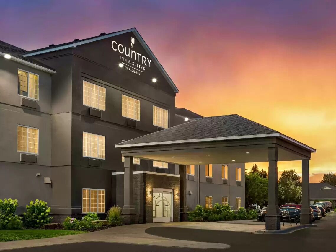 Picture of Country Inn & Suites by Radisson, Stillwater, MN