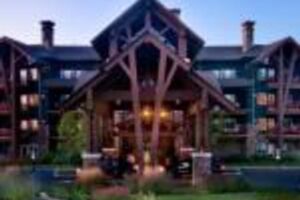 Picture of Grand Cascades Lodge