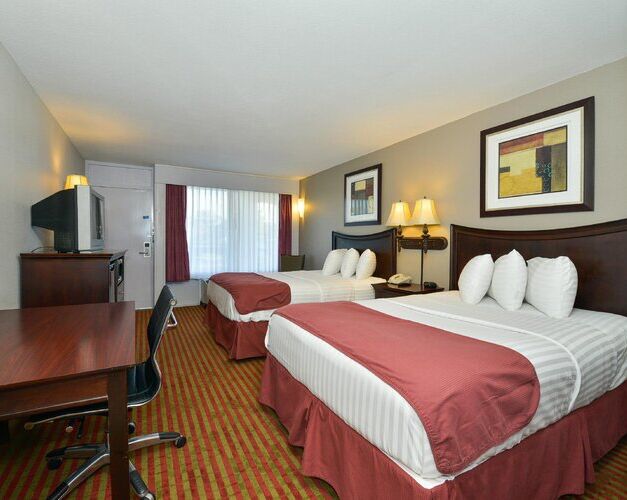 Picture of Lamplighter Inn and Suites