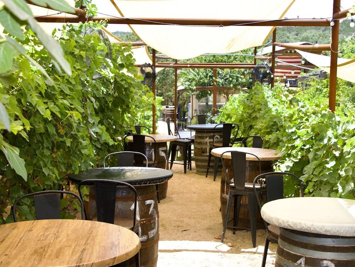 Picture of In Contrada Vineyard and Kitchen