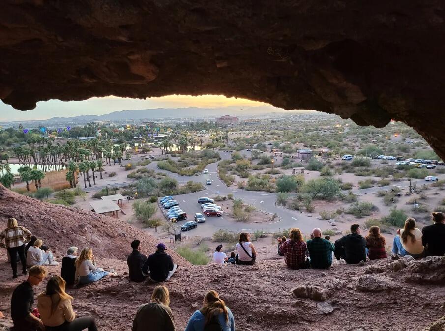 Picture of Hole in the Rock
