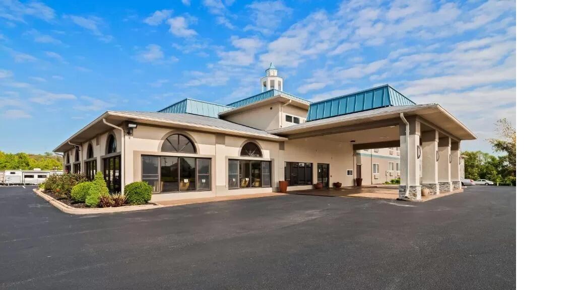 Picture of Best Western St. Louis Inn