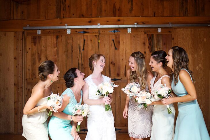 Sara allowed her bridesmaids to choose their own dresses following a neutral color palette. "We were going for a mismatched but unified look with the bridesmaids," she says.