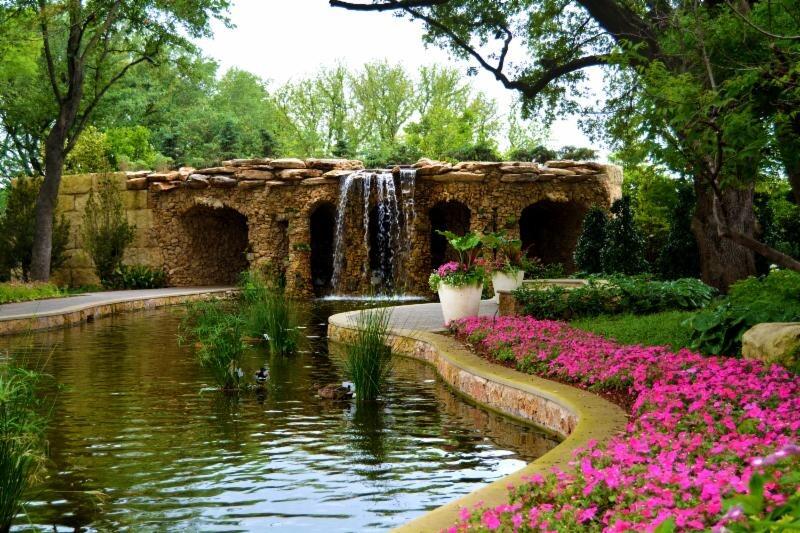 Picture of The Dallas Arboretum and Botanical Garden