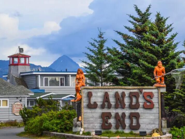 Picture of Land's End Resort