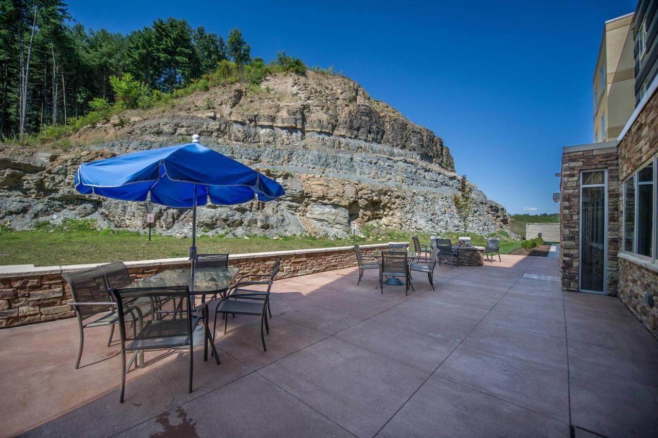Picture of Fairfield Inn & Suites Cambridge