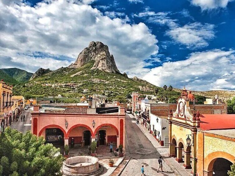 Picture of Bernal, Pueblo Mágico