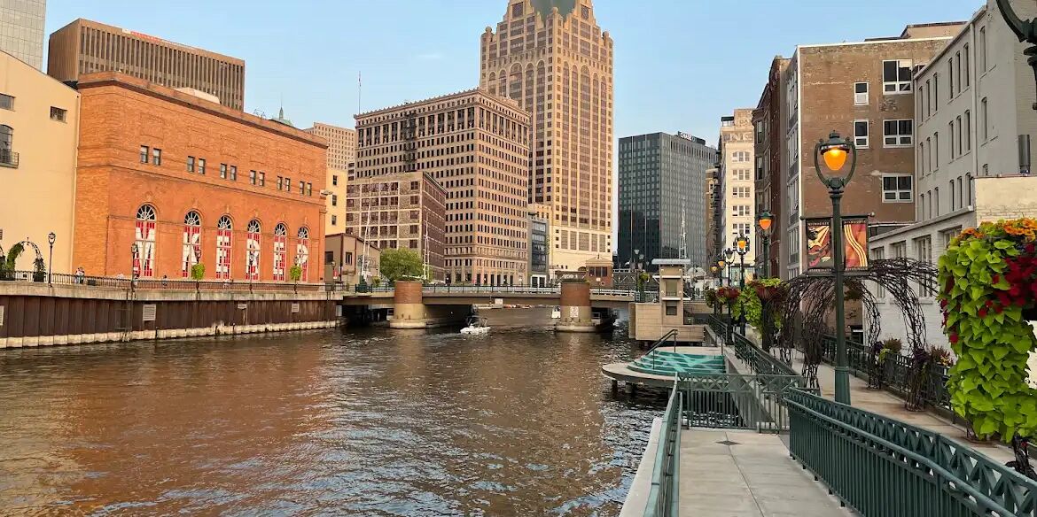 Picture of Milwaukee Riverwalk