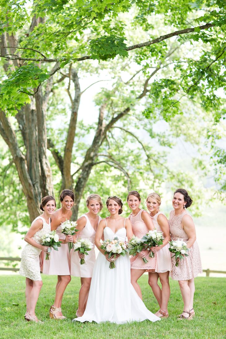 Sarah's six bridesmaids wore their own dresses in a blush/beige color scheme.