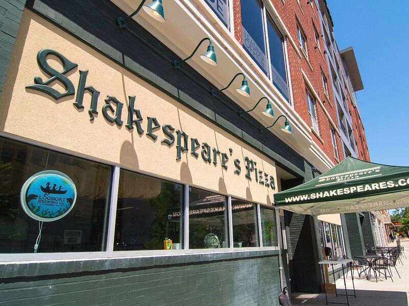 Picture of Shakespeare's Pizza - Downtown
