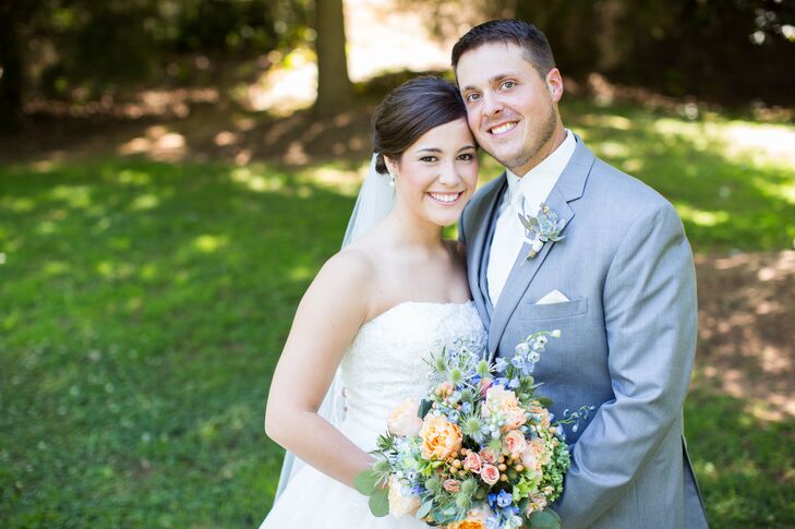 
                    Sarah Black (21 and a student) and Nate Black (29 and in the US Army) had touches of Georgia throughout their wedding, from the 
