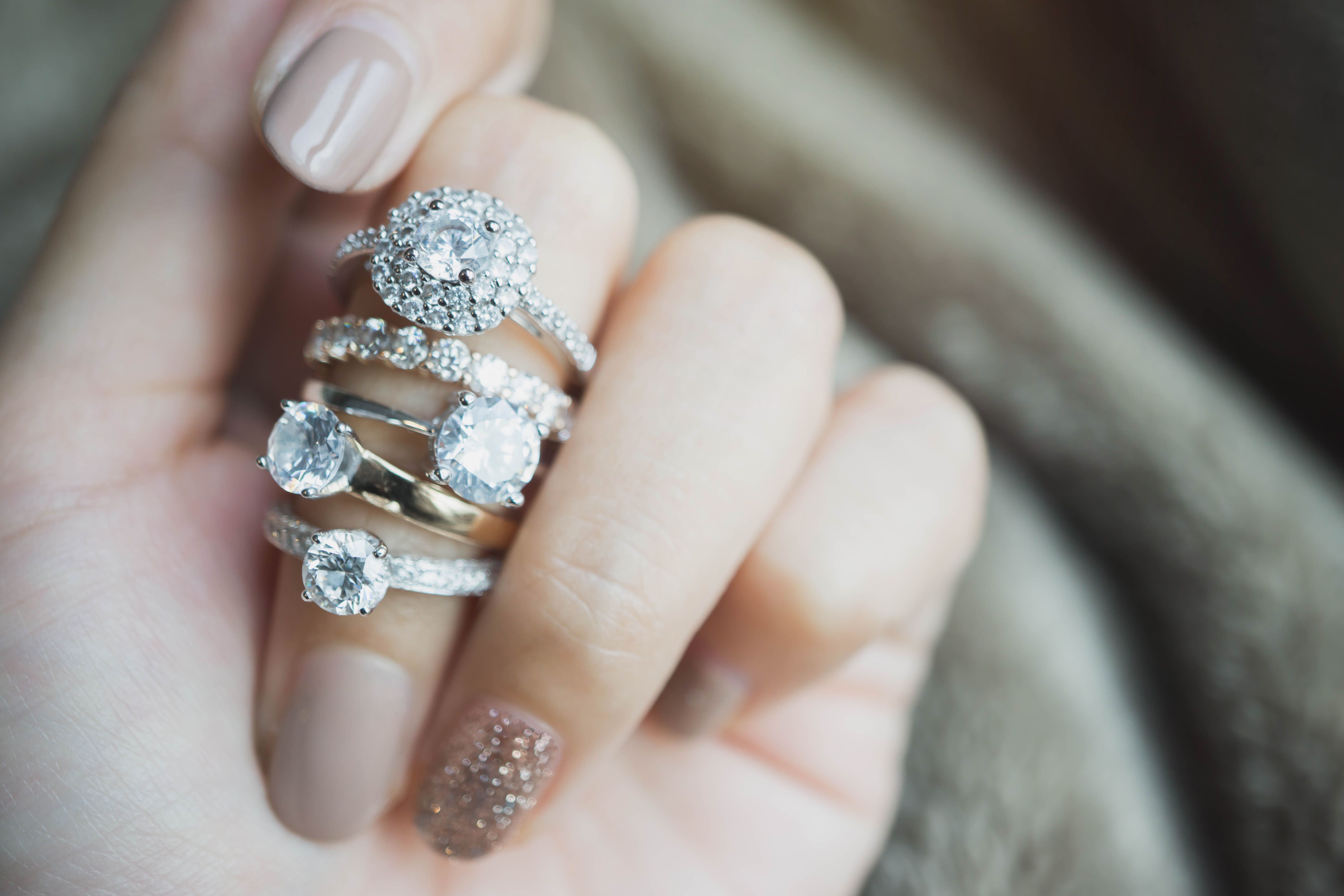 9 Top Ways to Spot Fake Diamonds