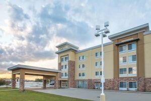 Picture of La Quinta Inn & Suites by Wyndham Hattiesburg I 59