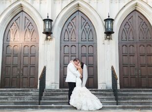 During a line dancing class at Georgia State University, Abbi Proctor (25 and an associate financial representative) first learned that Cameron Windha