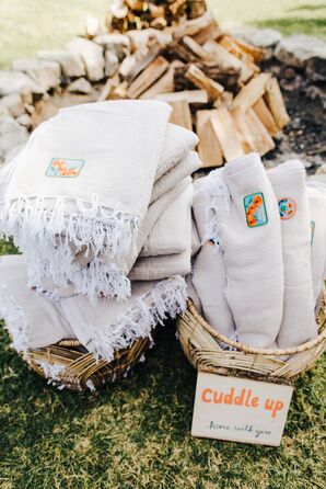 DIY Blanket Wedding Favors