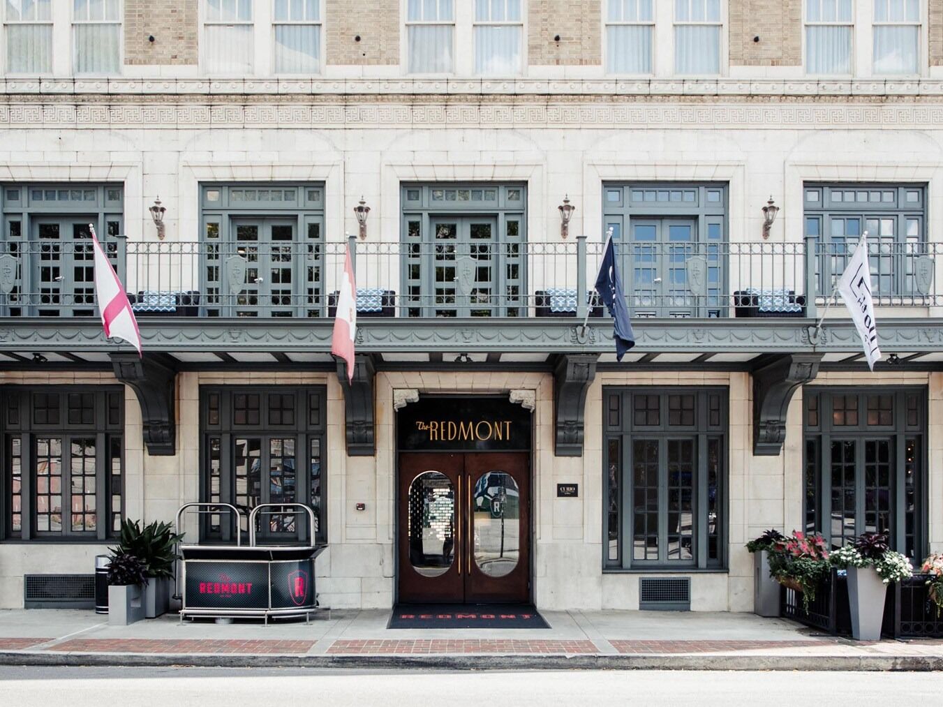 Picture of Redmont Hotel