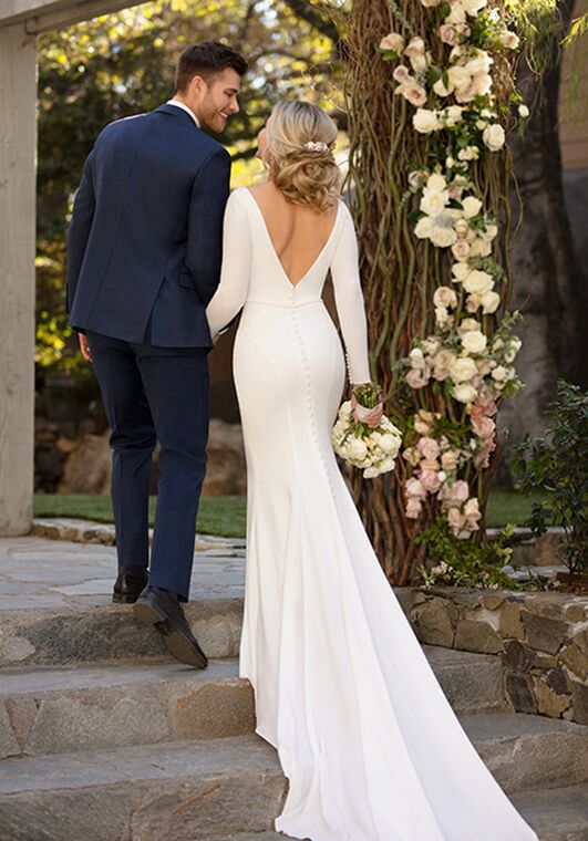Essense of Australia D2972 Sheath Wedding Dress - 5
