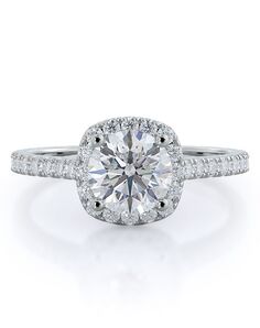 With Clarity Glamorous Round Cut Engagement Ring