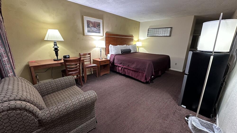 Picture of Economy Inn