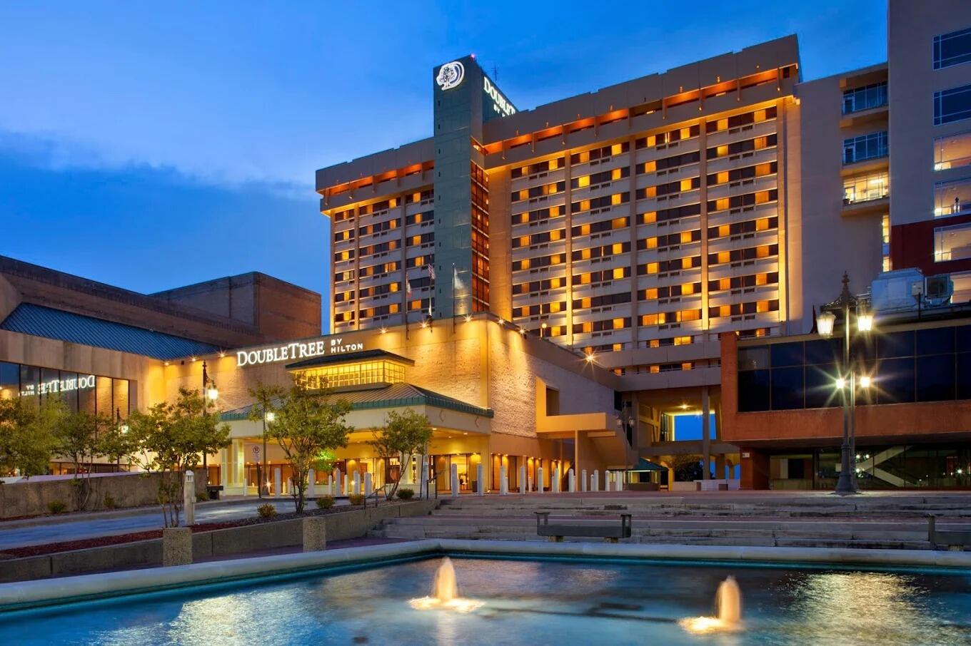 Picture of DoubleTree by Hilton Hotel Little Rock