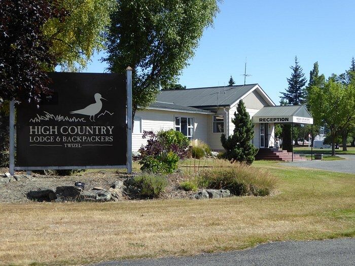 Picture of High Country Lodge and Backpackers
