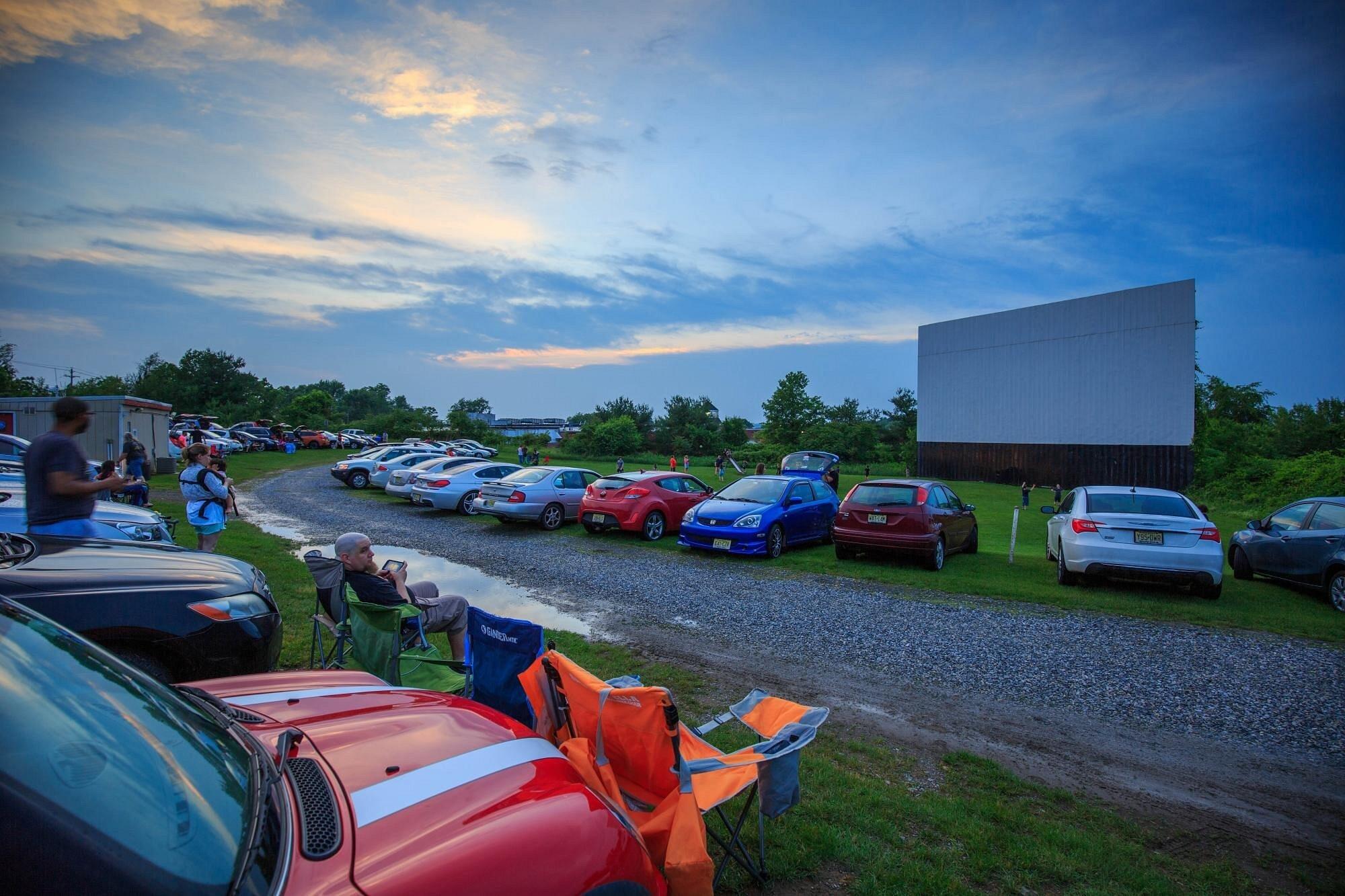Picture of Warwick Drive-In Theater
