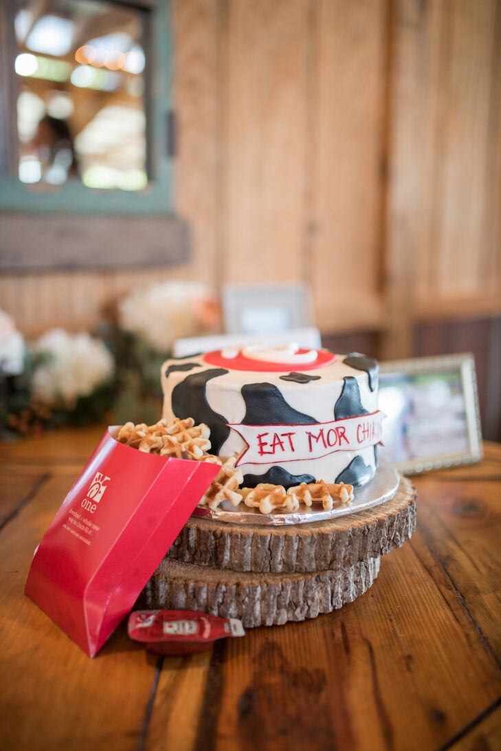During the reception, Morgan surprised Park with “his favorite thing in the world”: Chick-fil-A. Morgan had his groom’s cake decorated in a cow print with a Chick-fil-A logo and waffle-fry cookies.