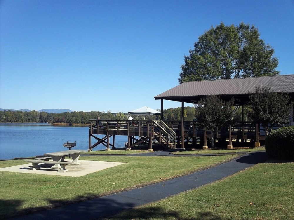 Picture of Lake Robinson RV Park
