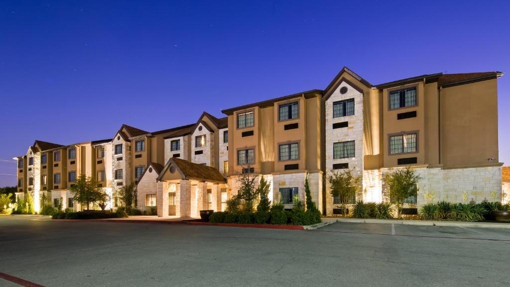 Picture of Microtel Inn & Suites by Wyndham Round Rock
