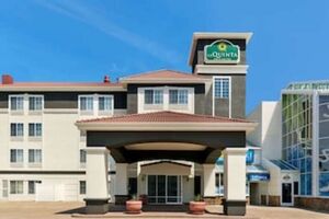 Picture of La Quinta Inn & Suites by Wyndham Rapid City