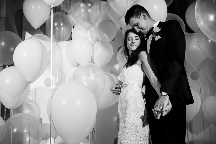 Lisa Montgomery (29, an internal medicine resident physician) and Ryan Godinsky (30, a surgery resident physician) met while they were both attending 