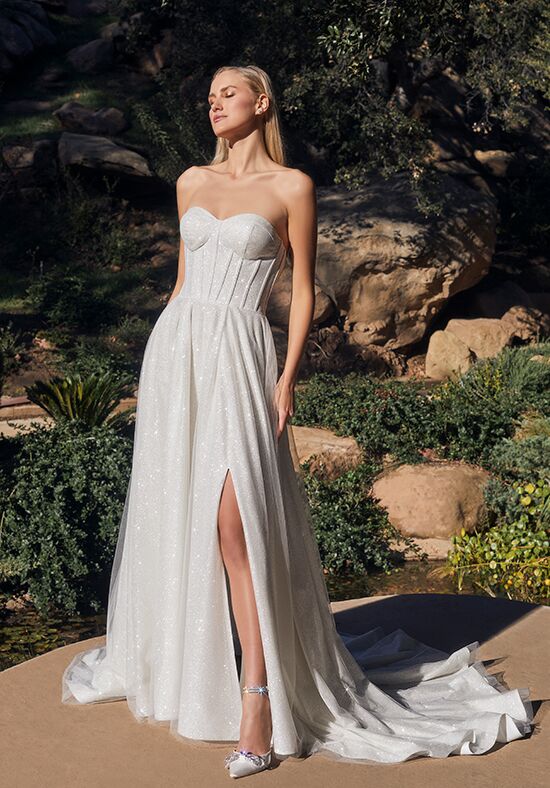 Casablanca Bridal Style 2533 Vail A-Line Wedding Dress - 1