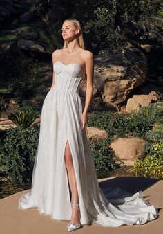 Casablanca Bridal Style 2533 Vail A-Line Wedding Dress