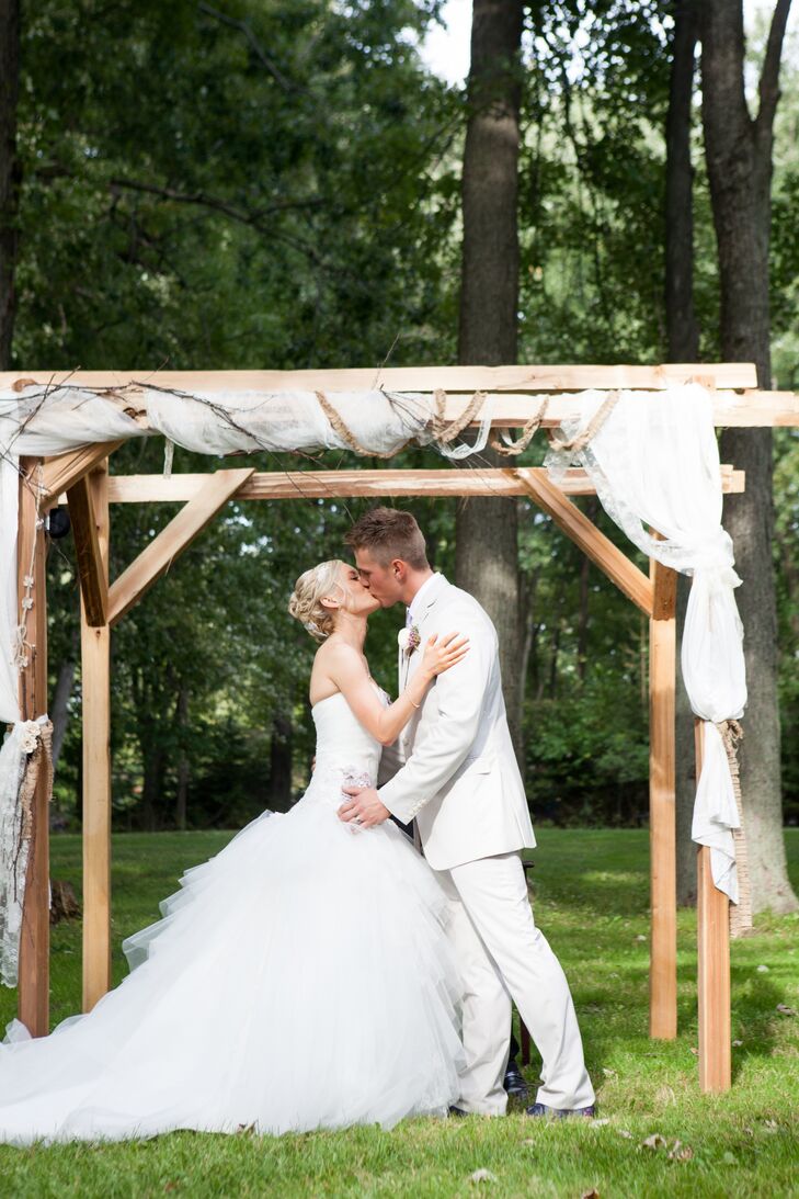 Ashley Wrathell (24 and a stay-at-home mother) and Zackary Brabandt (25 and a foreman for Defence Enterprise) didn't need to travel far from home to f