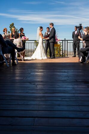 Bride and Groom Outdoor Ceremony