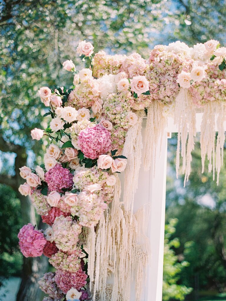 30 Pink Wedding Bouquets & The Best Pink Wedding Flowers to Use