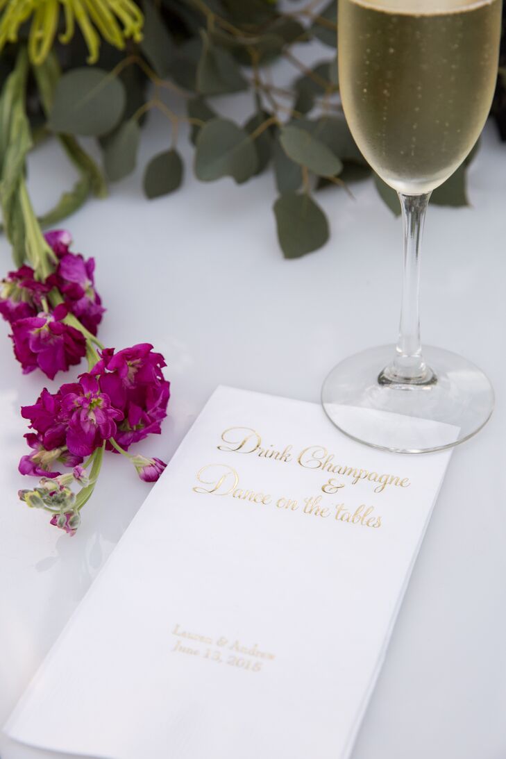 Southern Fried Paper created the day-of items, including programs, place cards and menu cards.