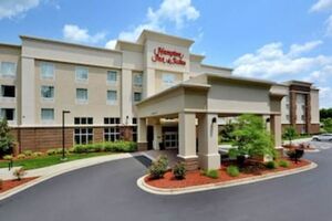 Picture of Hampton Inn & Suites Huntersville