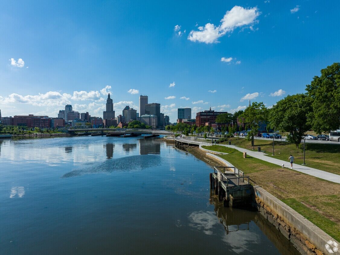 Picture of Fox Point Neighborhood